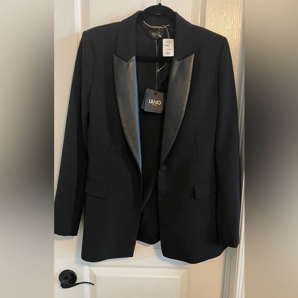NWT - Fitted Black Liu Jo Blazer - Picture 3 of 9